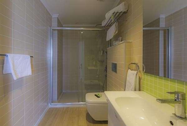 Standart Deniz Manzaralı Oda 3