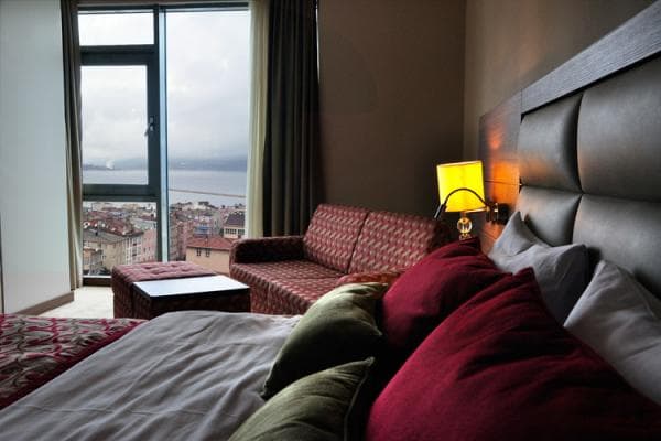 Deniz Manzaralı Standart Oda 1