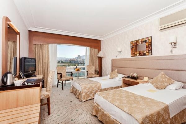 Double Room City View 2