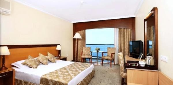 Double Room Sea View 2