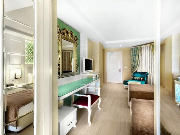 Aile Odası Deniz Manzaralı Oda 3