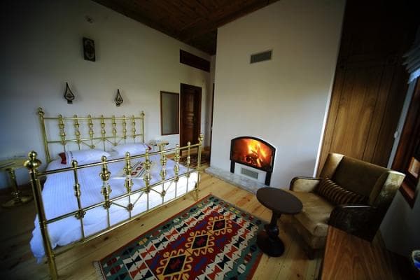 Konak Şömineli Oda 1