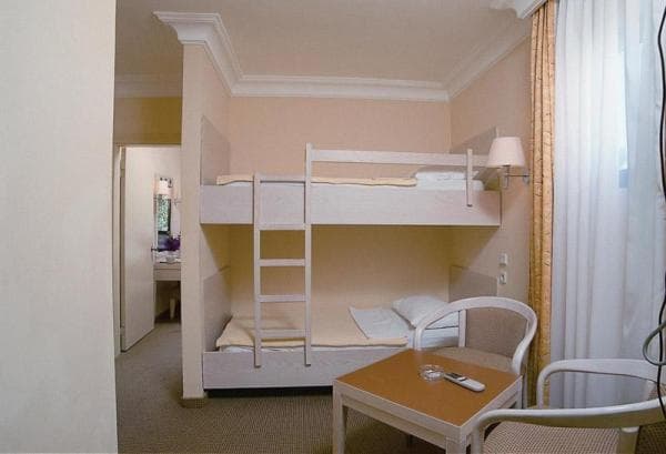 Bahçe Club Aile Odası 3