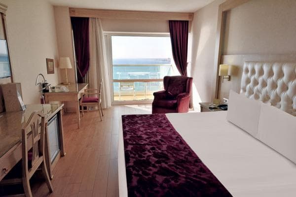 Deniz Manzaralı Standart Oda  1