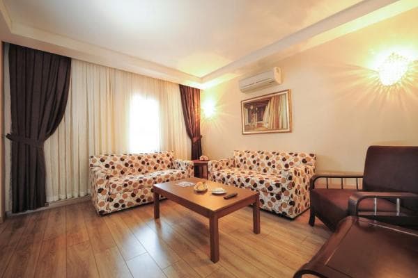  Suite Oda Bahçe Manzaralı 3