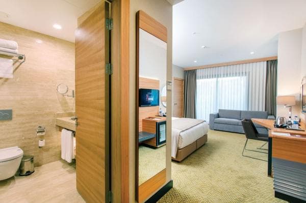 Exclusive Room 2