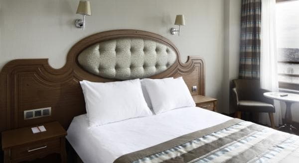 Deluxe Manzaralı Oda 1