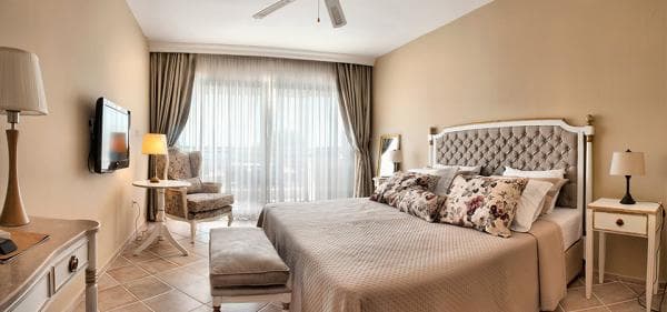 Standart Deniz Manzaralı Oda 1