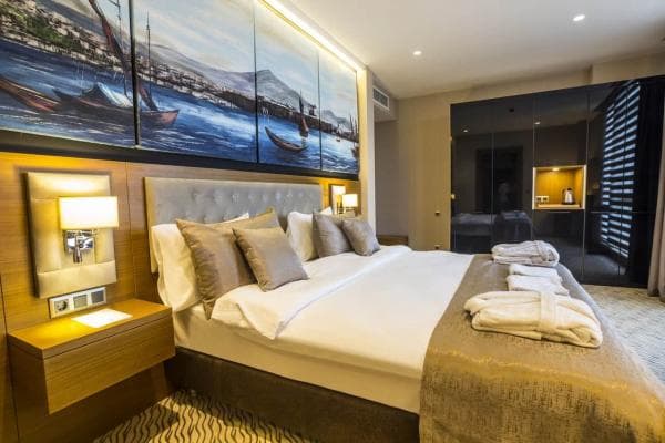 Ottoman King Suit (Şehir Manzaralı) 3