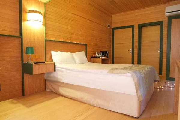 Ekonomik Manzarasız Oda	 1