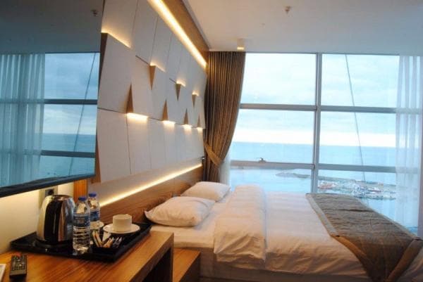 Deniz Manzaralı Oda  1