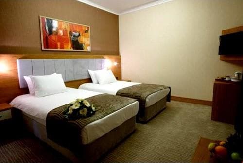Executive Suit 2