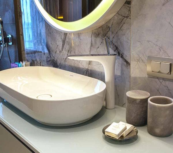 Deluxe Deniz Manzaralı Teraslı Oda 3