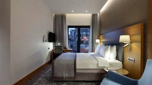 Standart Şehir Manzaralı Oda 3