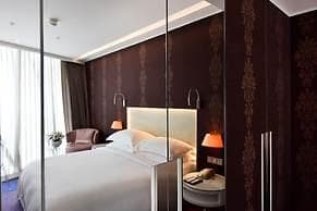 Classic One Bedroom Suite 4