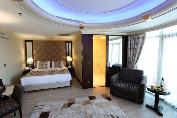 Deluxe Room 2