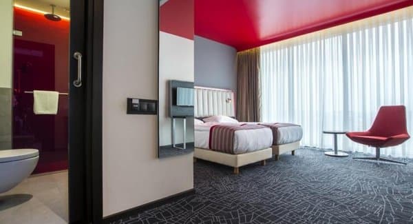 Standart Oda, Şehir Manzaralı 2