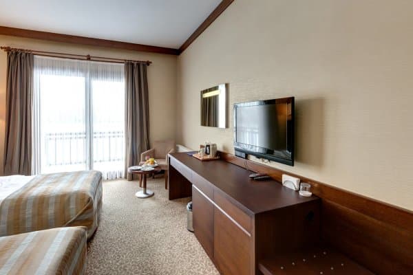 Göl Manzaralı Oda 2