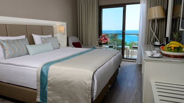 Family Room Forest 1