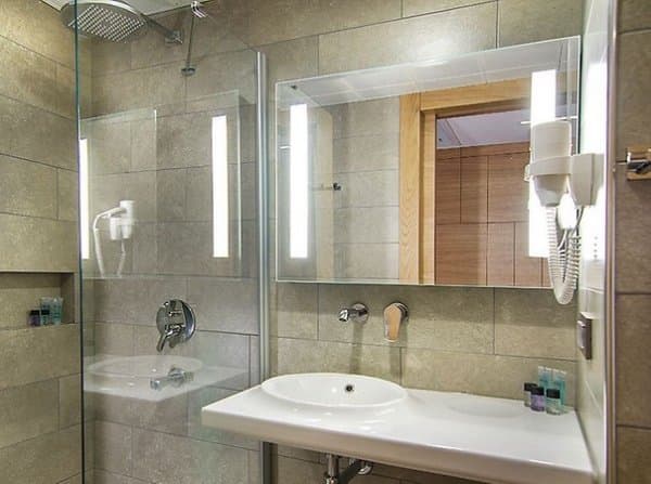 İki Tek Yataklı Oda Şehir Manzaralı 2