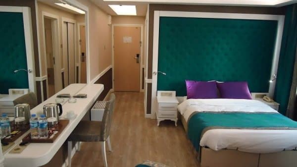 Geniş Yataklı Sessiz Oda 4