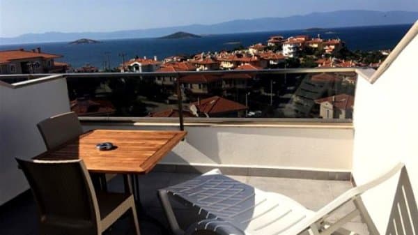 Teraslı Kısmı Denız Manzaralı Veya Havuz Manzaralı Oda 3