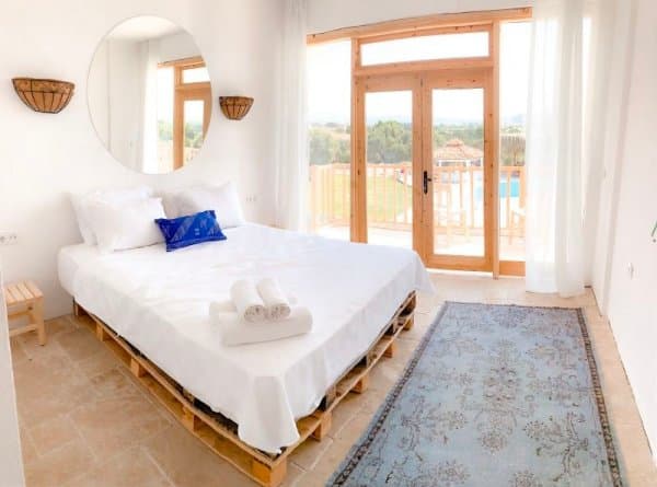 Standart Havuz Manzaralı Oda 1