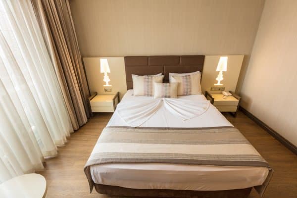 Kara Manzaralı Standart Oda 1