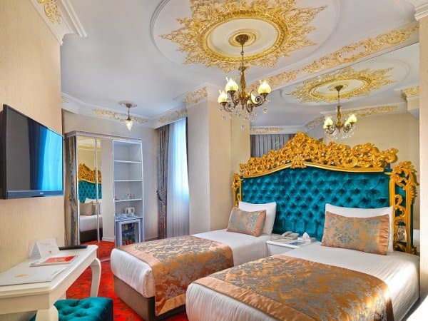 Superior Çift Kişilik / İki Kişilik Oda- Şehir Manzaralı	 1