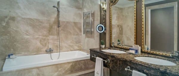 Superior Room with Twin  Bed 4