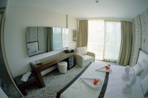 Standart Oda Şehir Manzaralı 1