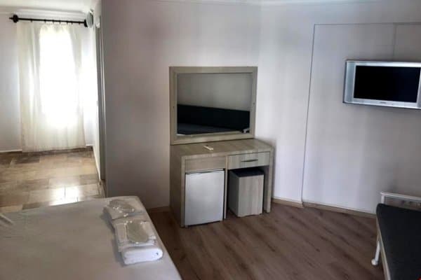 Standart Üç Kişilik Oda 2