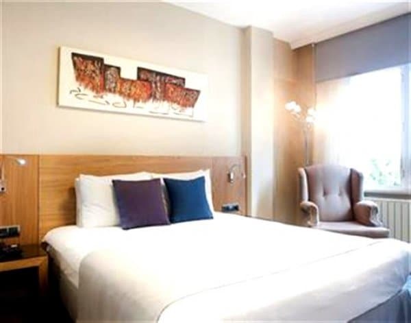 Standard Single Room 1