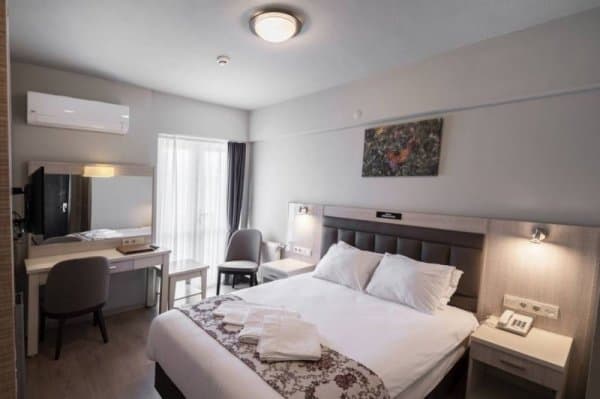 Standart Çift Kişilik Oda 4