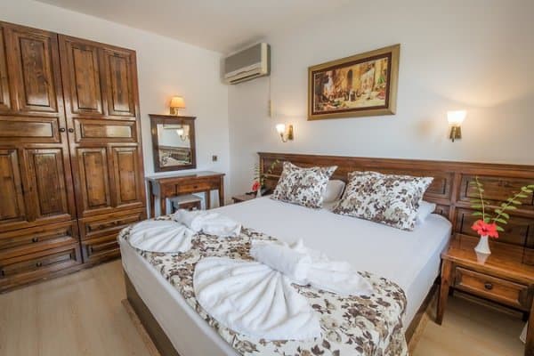 Kara Manzaralı Standart Oda 3