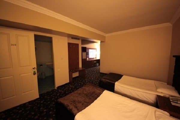 Avlu Manzaralı Standart Oda 2