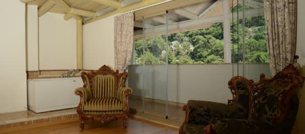 Country Suite 4