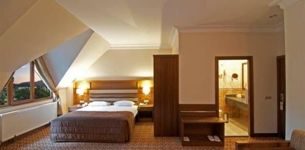 Deluxe Oda Göl Manzaralı 1