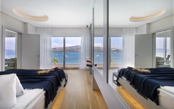 Deluxe King Suite 3