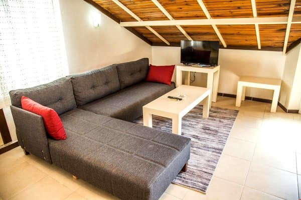 Studio Suite, Balcony, Pool View (Attic) 2