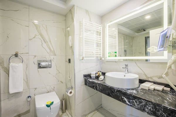 Superior Twin Room 4