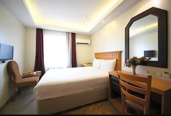 Tek Büyük Yataklı Oda 1