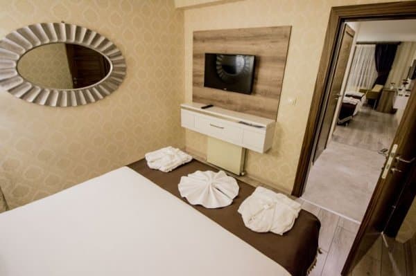 Double Room	 1