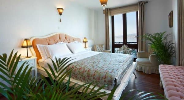 Deniz Manzaralı Standart Oda 2