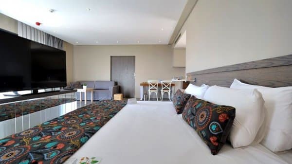 Family Connetion Suite 1