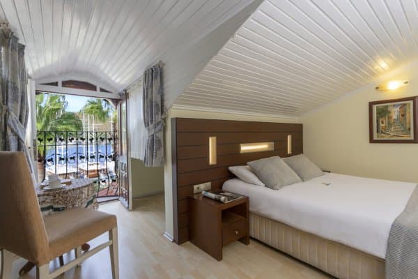Standard Room Sea View 3