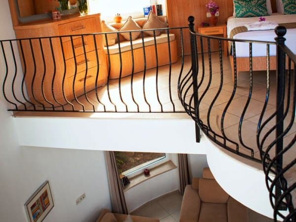 Mini Havuzlu Deniz Kenarı Villa 3