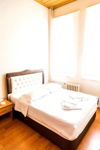 Standart Göl Manzaralı 3. Kat Oda 2