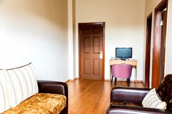 Standart Göl Manzaralı 3. Kat Oda 3