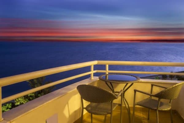 Kara Manzaralı Standart Oda 3